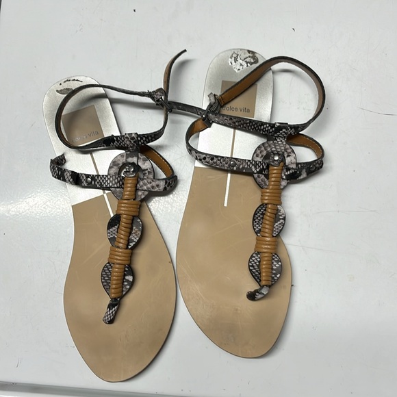 Dolce Vita snakeskin sandals 🐍 - Picture 5 of 5